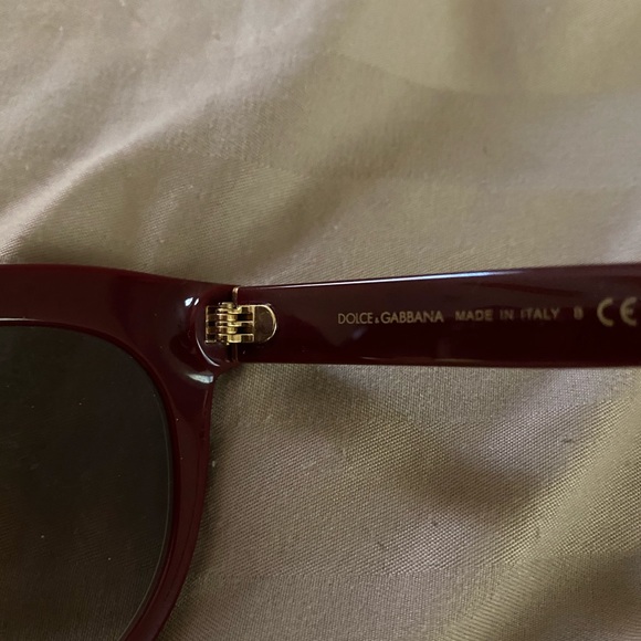 Cheetah Print Dolce & Gabbana Sunglasses - Picture 4 of 5